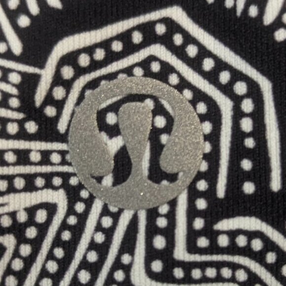 Lululemon Get It Om Bra Mini Dottie Tribe White Black / Black Size 8 - Picture 4 of 11